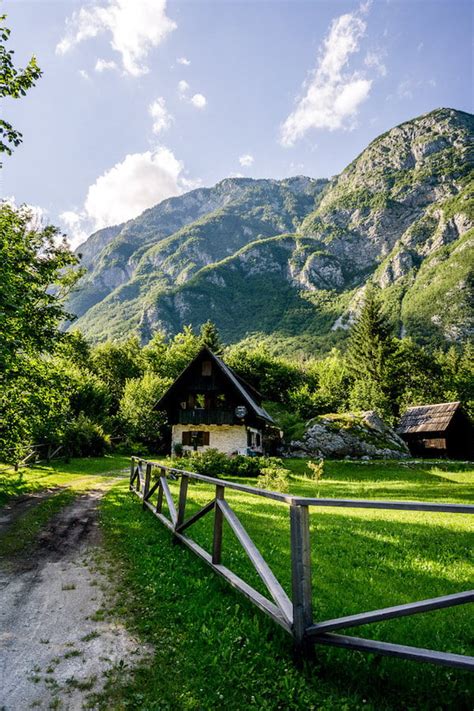 Lake Bohinj Travel Guide: Top Things to Do + Map