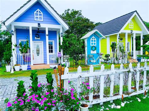 Percutian Ala Desa Inggeris Di Cottage Homes PD, Cottage Cantik Warna ...