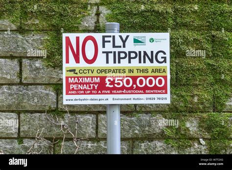 No Fly Tipping Sign Peak District Derbyshire England Uk May Stock