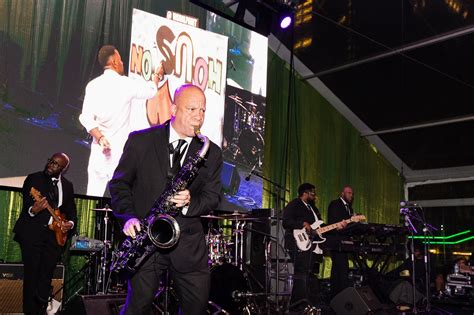 Photos: Gala on the Green® 2023 Raises Over $800K - Discovery Green