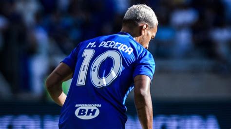 Craque do Cruzeiro tenta quebrar jejum de três meses contra o Bahia