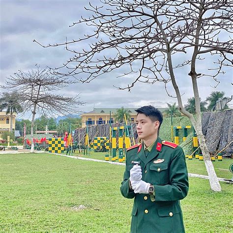 hoang trung anh mat cua   tinh facebook