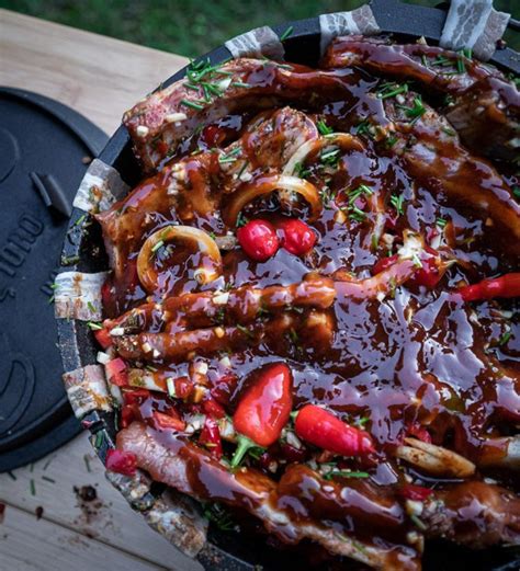 Spare Ribs Aus Dem Dutch Oven Bbq Torode Der Onlineshop Für Grills Bbq Und Grillzubehör