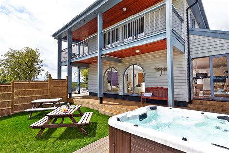 Waveney River Centre Lodges Self Catering Norfolk Broads