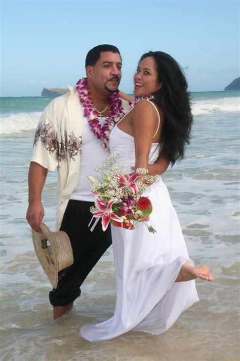 Affordable Barefoot Hawaii Beach Wedding Package in Oahu and Kauai by Sweet Hawaii Wedding