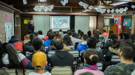 El Municipio Brinda Charlas Sobre Educación Vial En Escuelas