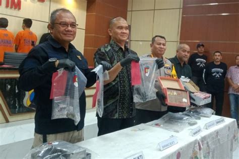 Polisi Motif Penembakan Di Sampang Karena Dendam ANTARA News