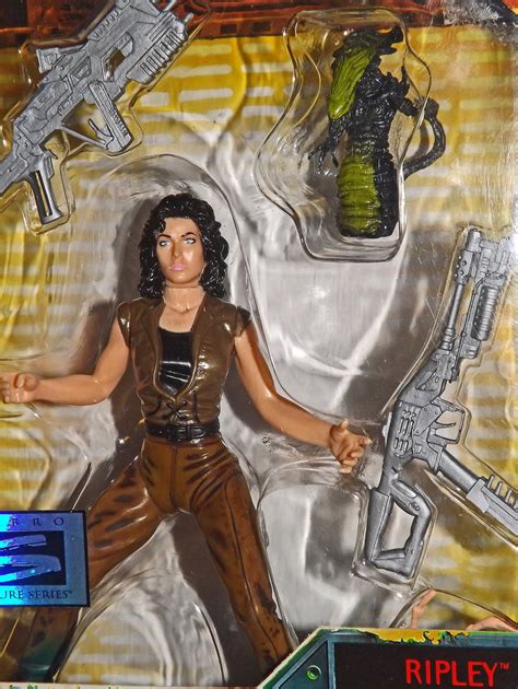 1997 Ripley 6 Action Figure Alien Resurrection Kennerhasbro Signature Series Tv Movie