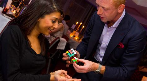 Adam Keisner Close Up Sleight Of Hand Magician London