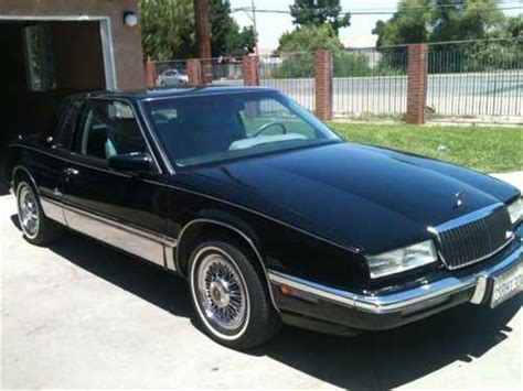 1990 Buick Riviera - Information and photos - MOMENTcar