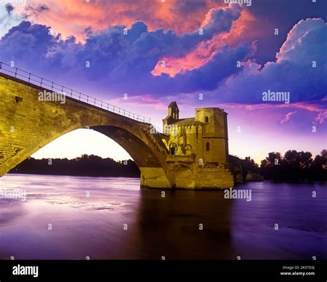 OLD STONE PONT SAINT BENEZET BRIDGE RHONE RIVER AVIGNON VAUCLUSE FRANCE