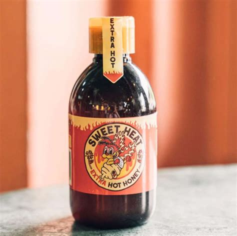 Hot Honey SWEET HEAT EXTRA HOT HONEY Heat Level 6 Chili Punk Berlin