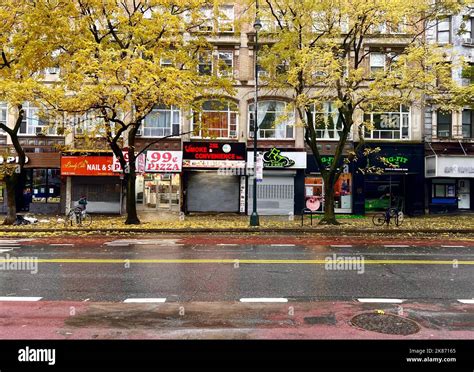 New York City street view Stock Photo - Alamy