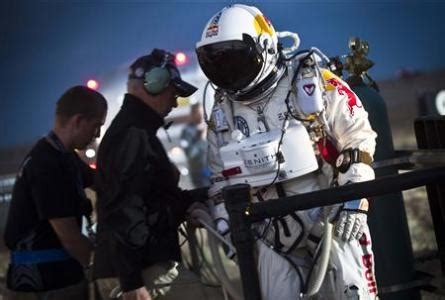 Watch Red Bull Stratos Live Stream Felix Baumgartner Supersonic