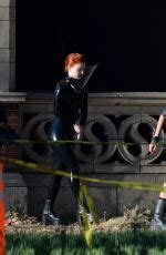 Kaia Gerber And Sierra Mccormick On The Set Of American Horror Story In