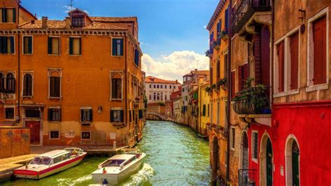 Venice canal wallpaper - backiee