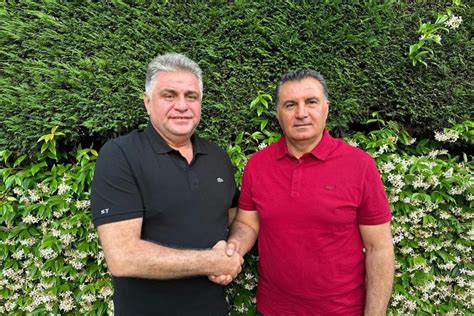 Giresunsporun yeni teknik direktörü Mustafa Kaplan oldu İhlas Haber Ajansı