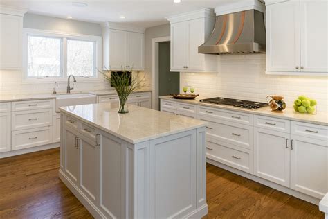 White Transitional Kitchen - Lewis Floor & Home