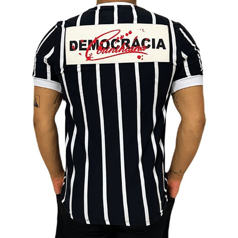 Camisa Corinthians Retrô Democracia 1982 Masculino Camisa retrô