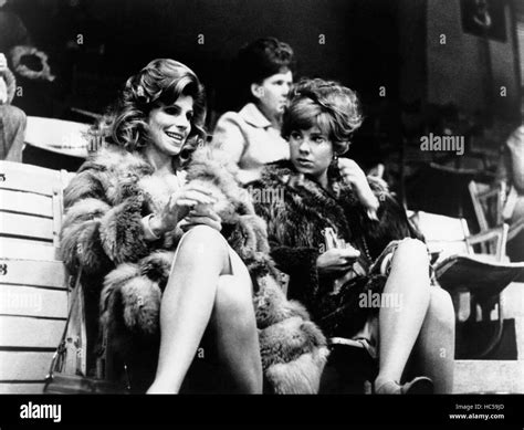 SLAP SHOT, Jennifer Warren, Lindsay Crouse, 1977 Stock Photo - Alamy