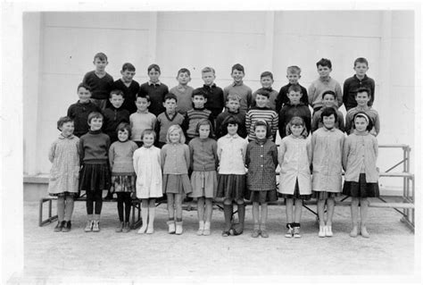 Photo De Classe Ce Cm Le Dorlett Concarneau De Ecole Groupe