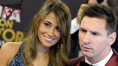 Messi Wife Antonella Roccuzzo Hot Pics With Messi HOT AND SEXY WALLPAPER