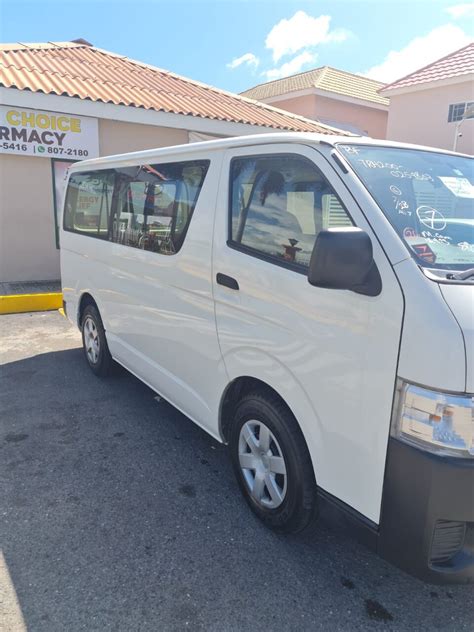 2016 Toyota Hiace For Sale In Portmore St Catherine Buses