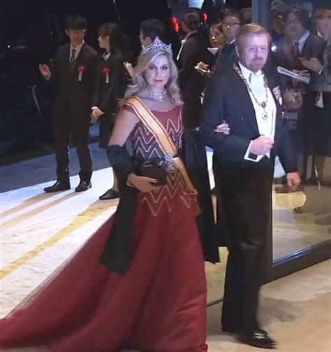 Los Reyes Felipe Y Letizia Acuden A La Gran Cena De Gala De Los Nuevos