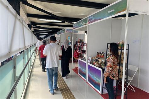 Foto Deretan Alasan Pekan Ekonomi Kreatif Digelar Di Stasiun MRT