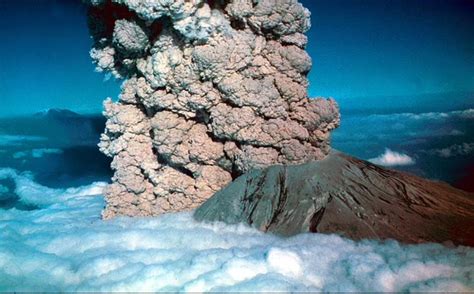 Concern That Mt Saint Helens Is Recharging After Earthquakes The