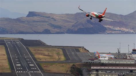 Funchal Airport Non Stop Action One Of The Best Approaches In The World