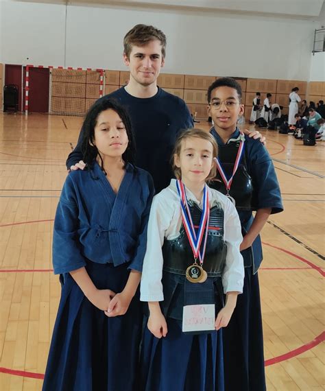 Ecole De Kendo Voisins Le Bretonneux Le Kendo C Est La Vie