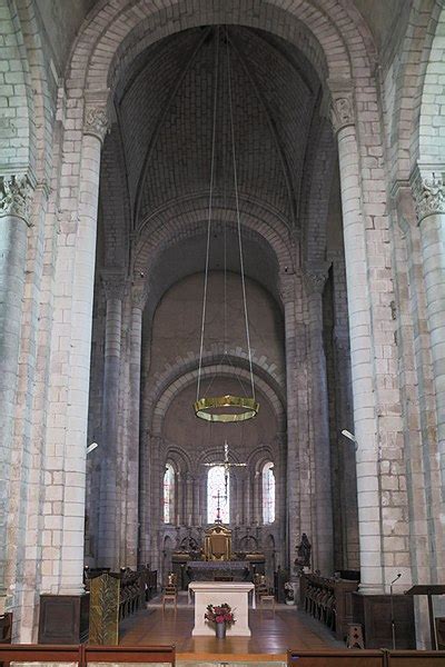 Eglise Notre Dame à Châtillon sur Indre PA00097303 Monumentum