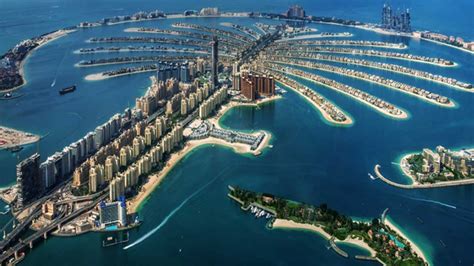 Explore The Palm Jumeirah Dubais Iconic Man Made Island Dubai Local