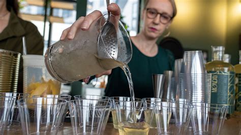 Nonalcoholic Beer Spirits And Wine Are Stars At The Mindful Drinking Fest Npr