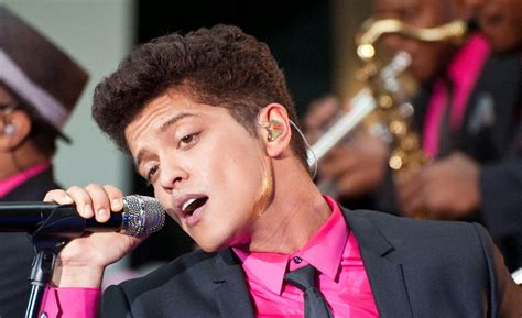 General Tom's Blog!: Bruno Mars' Superbowl Halftime Performance Paycheck