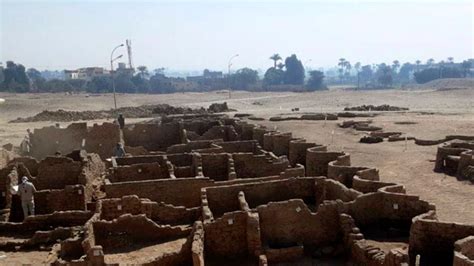 Egipto Descubre La Buscada Ciudad Dorada De Luxor Bajo El Desierto Invdes