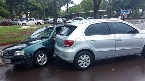 Susto Motorista Esquece De Puxar Freio De M O E Carro Desce