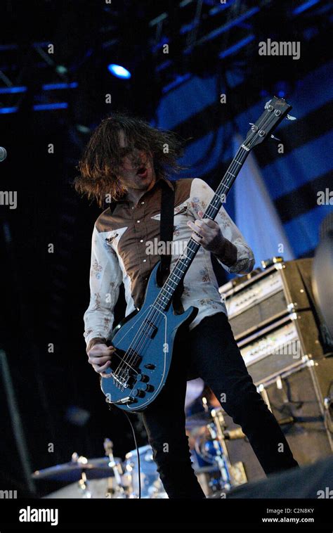 Michael Shuman Of Queens Of The Stone Age Hi Res Stock Photography And