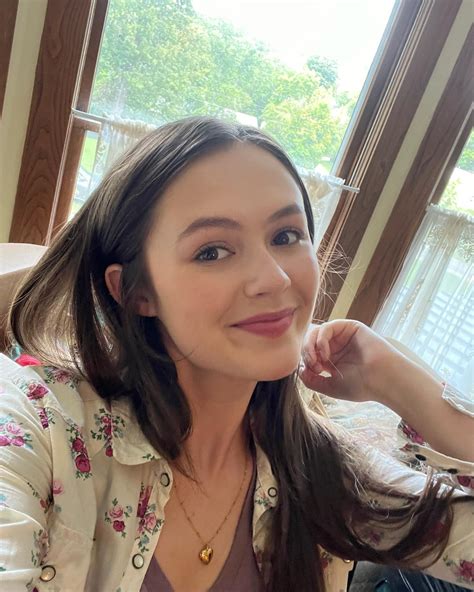 Starlet Arcade Hot Olivia Sanabia