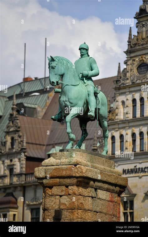 Bismarck Monument Domshof Bremen Germany Stock Photo Alamy