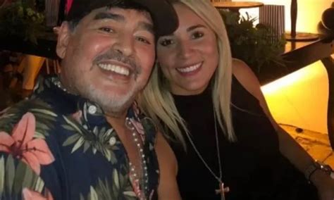 Maradona Su Expareja Rocío Oliva Denunció Que Le Impidieron Ingresar Al Velatorio Argentina