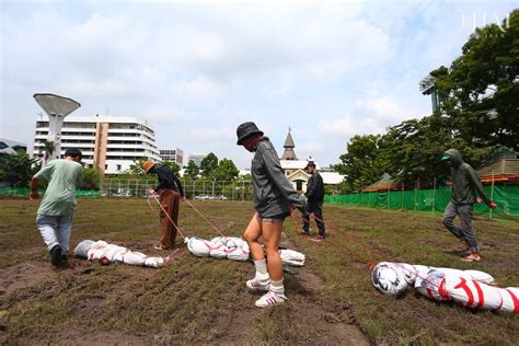 Thai Enquirer On Twitter Pro Democracy Activists Were Dragging Mock