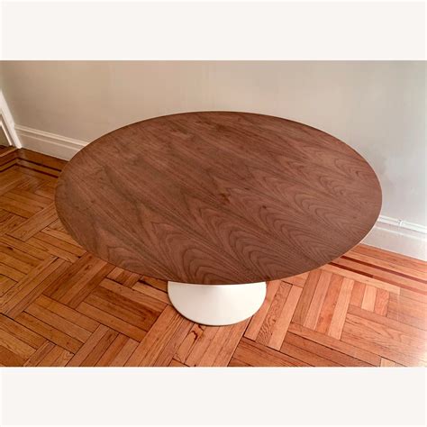 White Tulip Table W Natural Wood Veneer Top Aptdeco