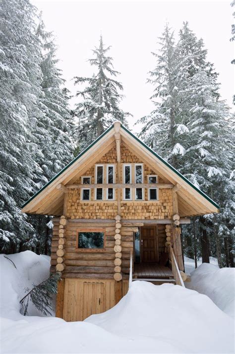 19 snowy cabins you'll want to retreat to this winter - Livabl | Rustic ...