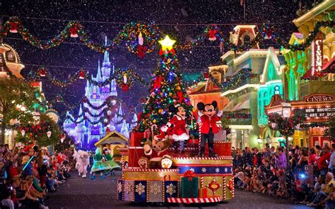 Download Disney Christmas Mickey On Parade Wallpaper