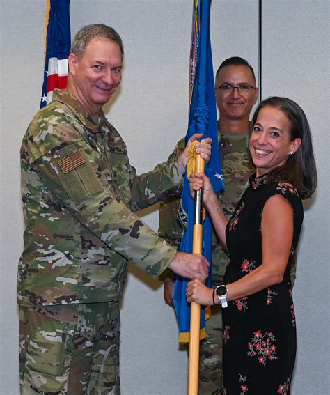 Honorary Commanders Visit Alamo Wing