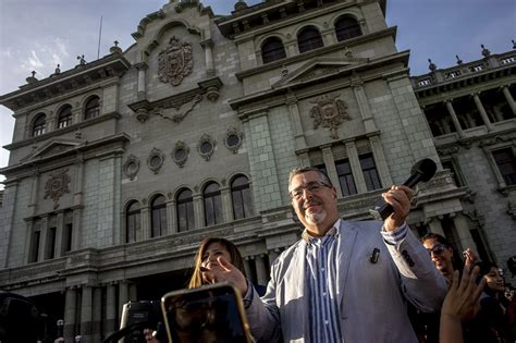 Bernardo Ar Valo El Aceite Que Lubrica La Corrupci N Es El