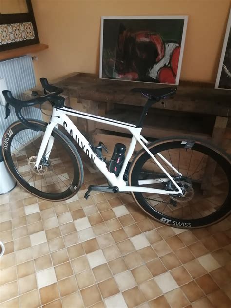 Canyon Ultimate CF SLX 8 Disc ETap Gebruikt In XS Buycycle