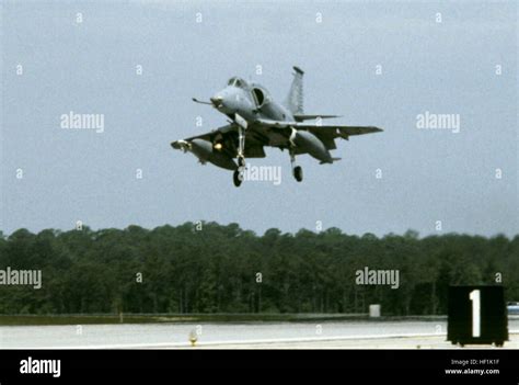 A 4m Vma 223 Landing At Mcas Cherry Point 1985 Stock Photo Alamy